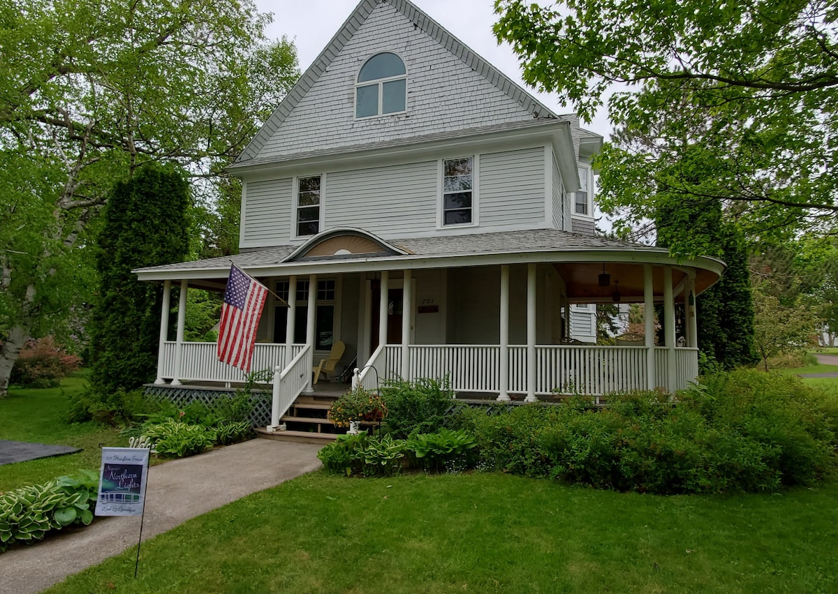 4 Bedrooms/3 Bathrooms at Nancy's Northern Lights