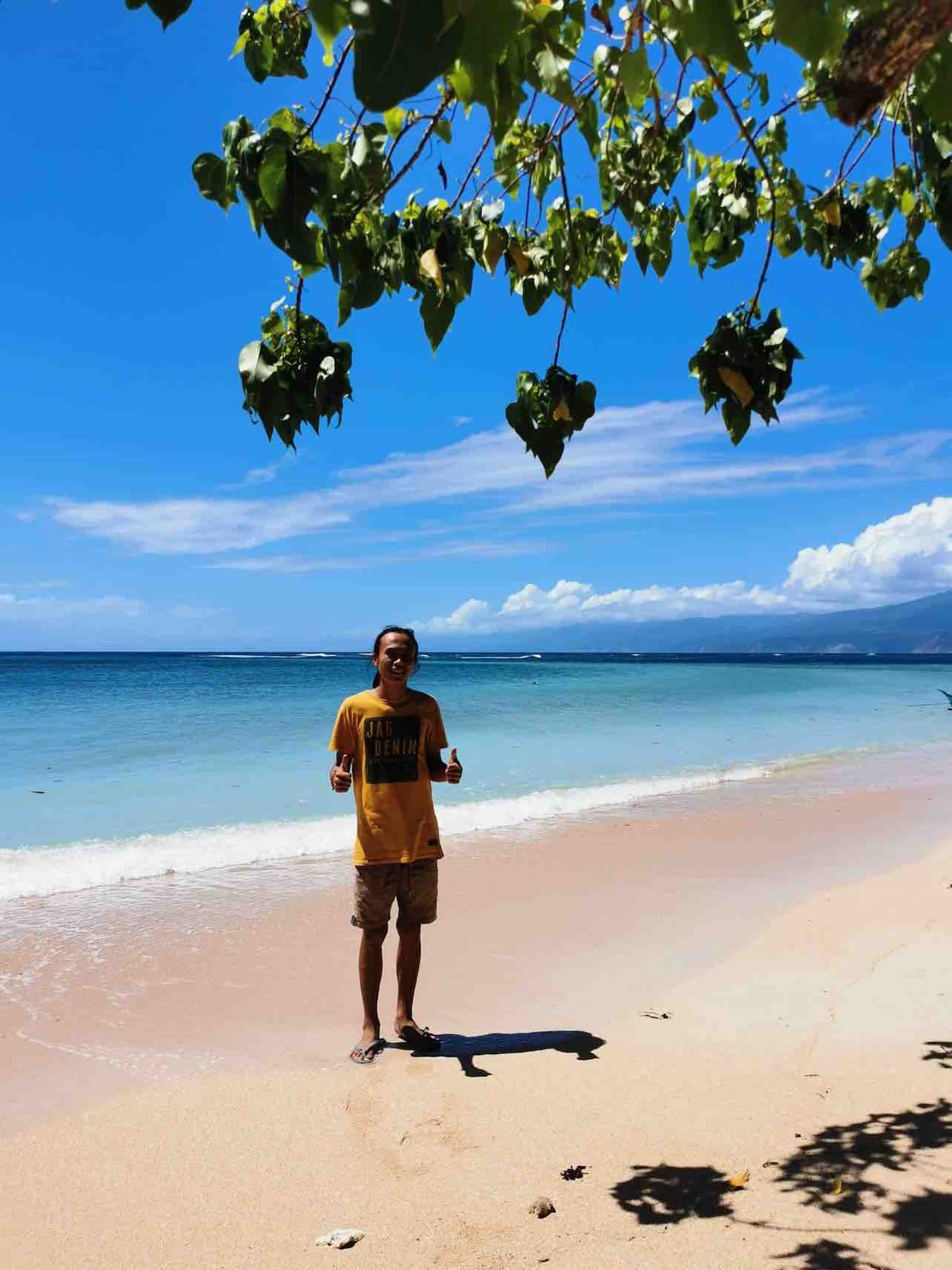 Belty Beach - Beach View, Open Hut in Lawigan Mati