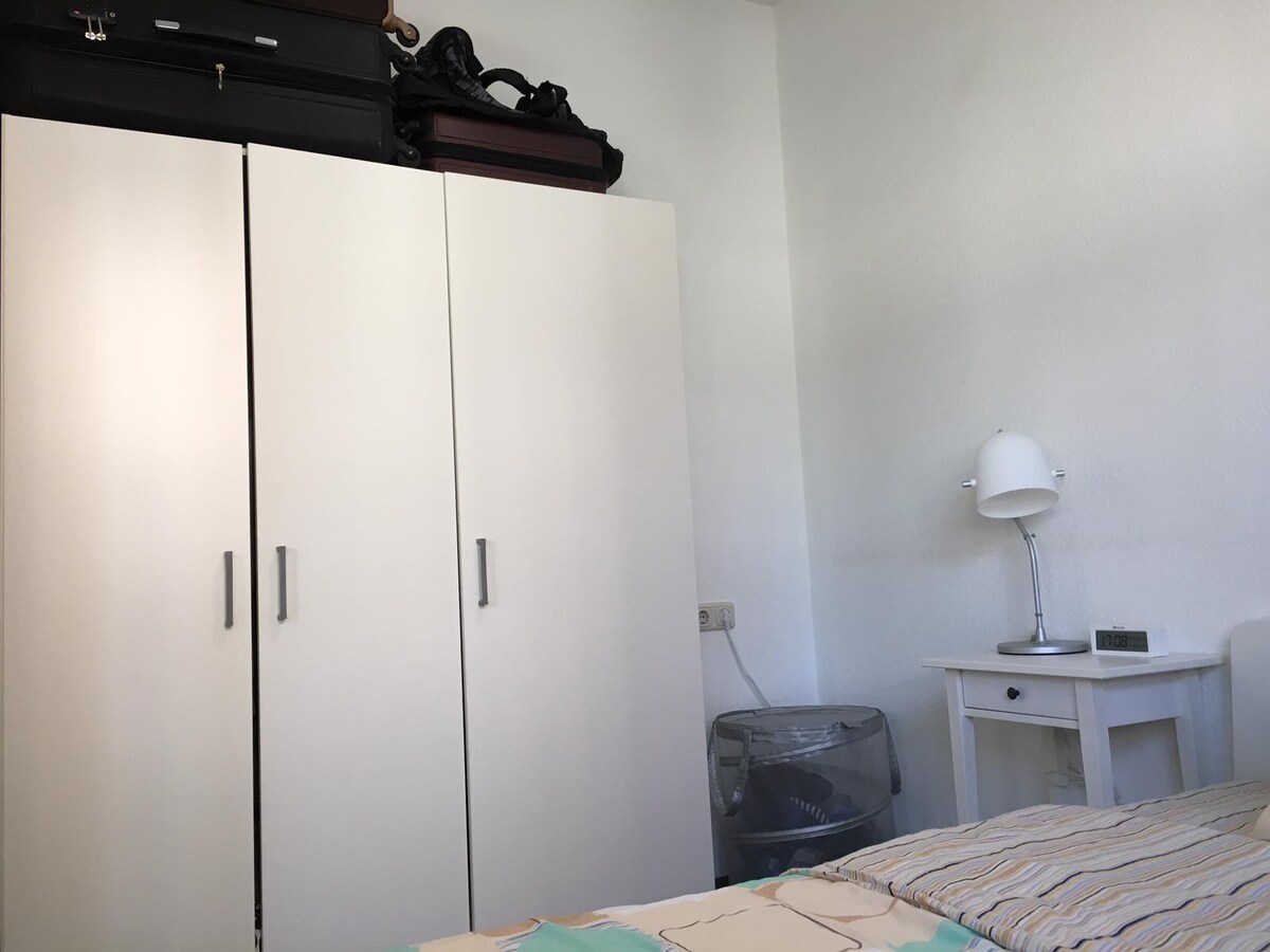 Central 1.5 Room apartment nebe