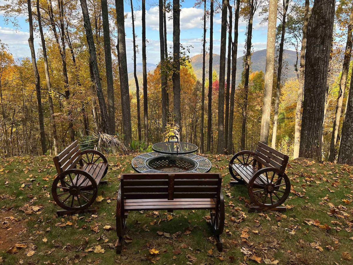 Beautiful Views Updated Cabin in Walnut Mountain