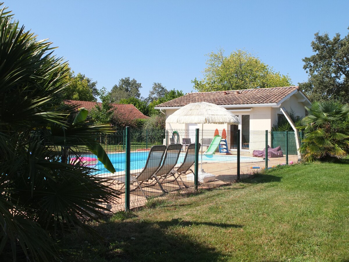 Maisonnette + piscine entre Arcachon et Bordeaux