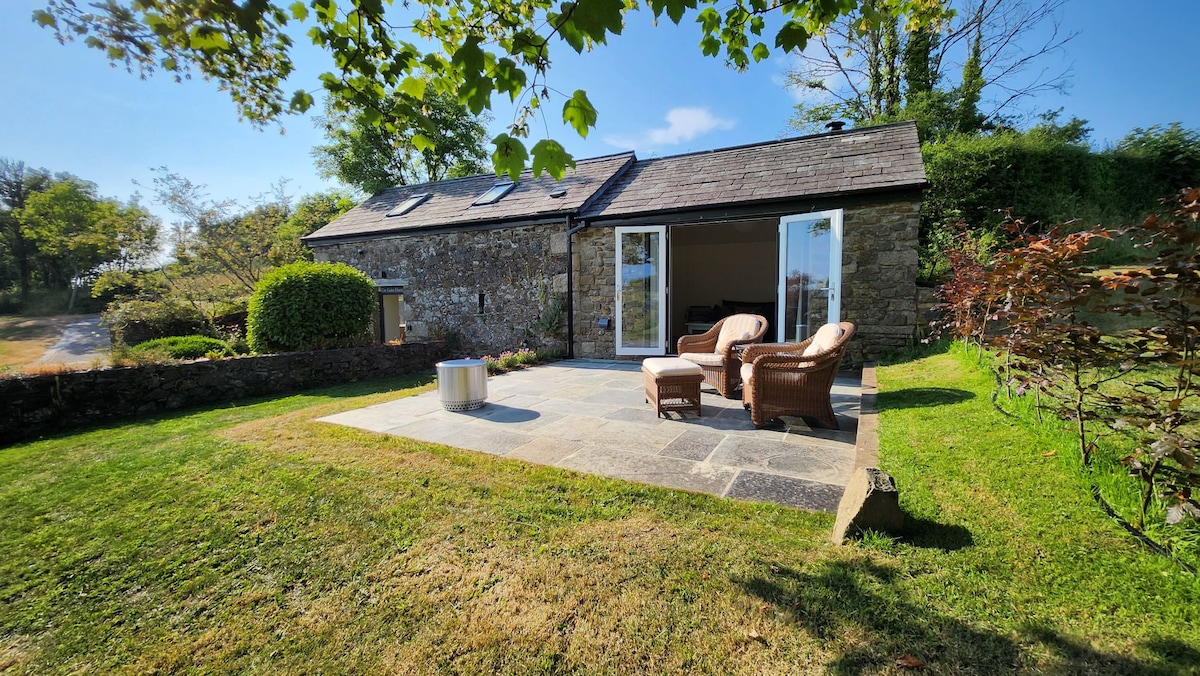 The Cider House, a stylish cottage in Cornwall