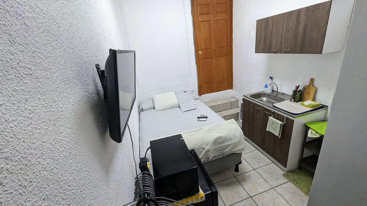 Mini-apartamento, cómodo y excelente ubicación