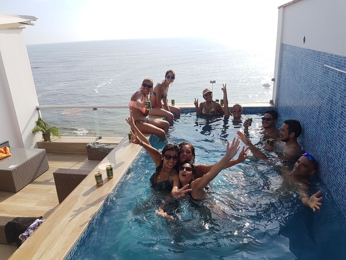 复式顶层公寓温水泳池。蓬塔赫莫萨（ Punta Hermosa ）