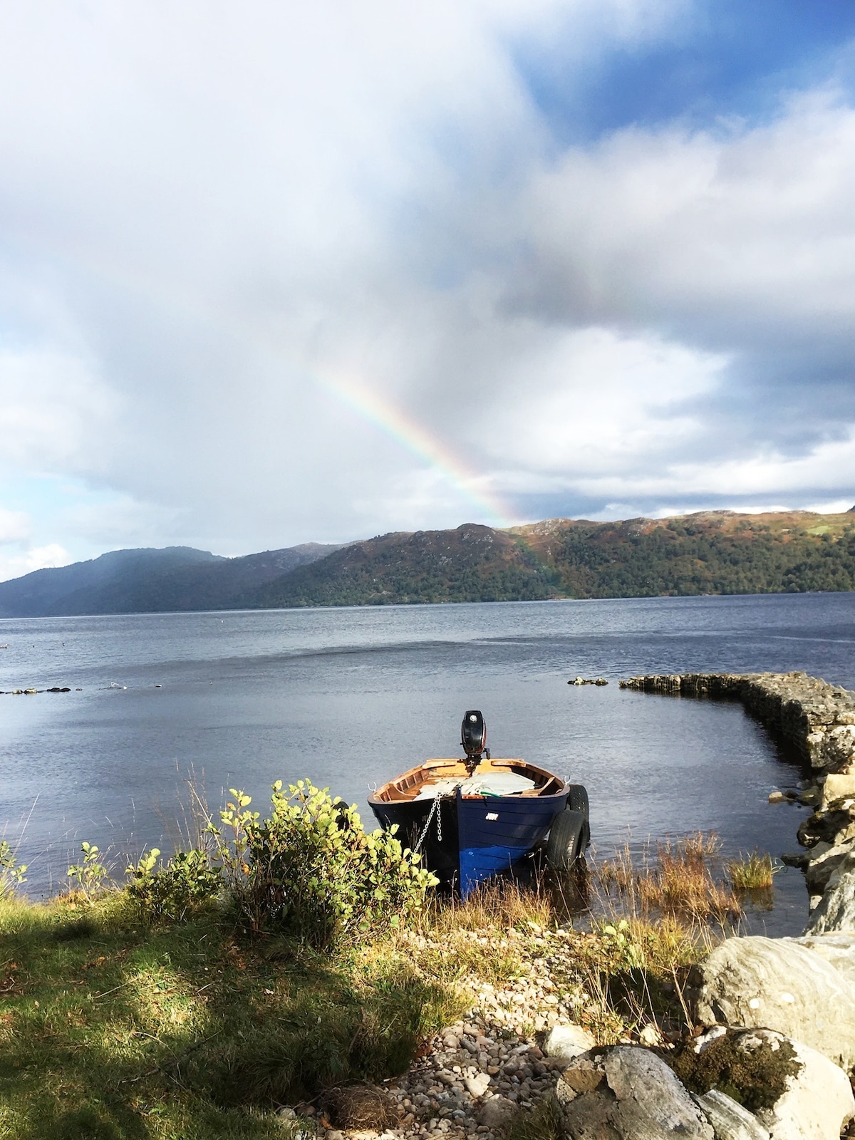 尼斯湖度假屋（ Loch Ness Retreat ）。