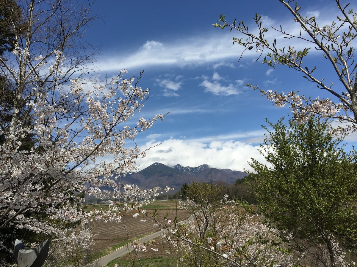 适合家庭入住的❤️团体出租别墅Fujimi♫ Kogen Heidi Lodge