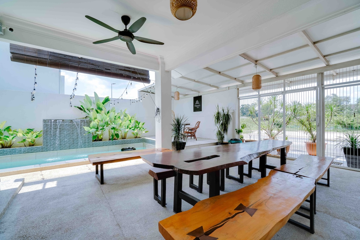 Villapadu Kota-Bali vibes home with pool in city