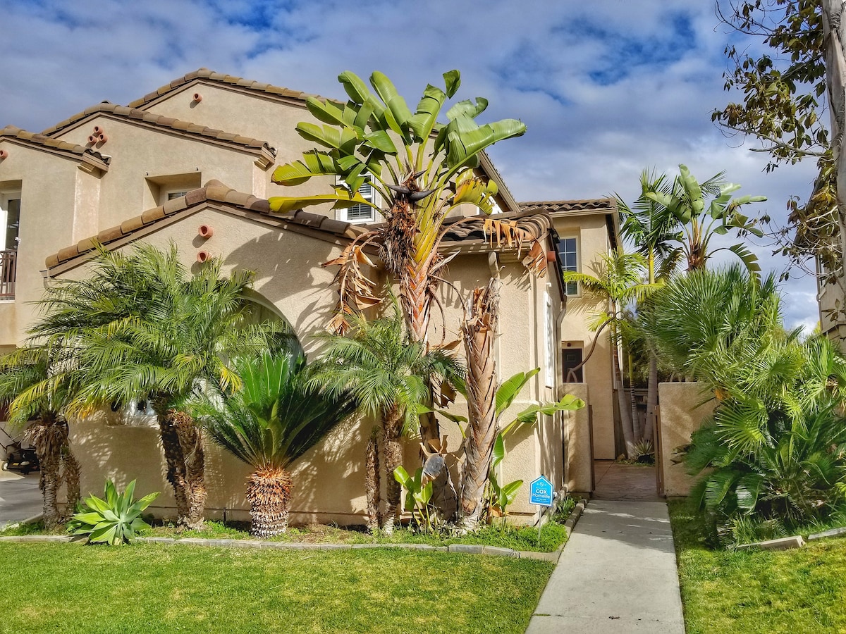 Private Casita in Great Eastlake Neighborhood