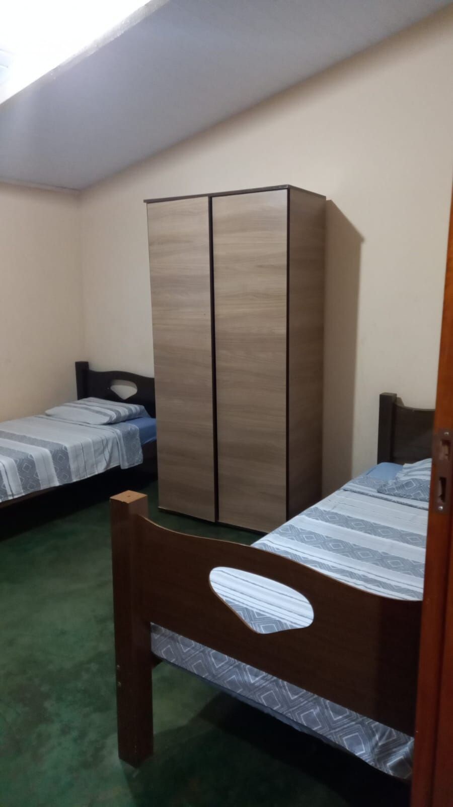 Quarto 9 para 3