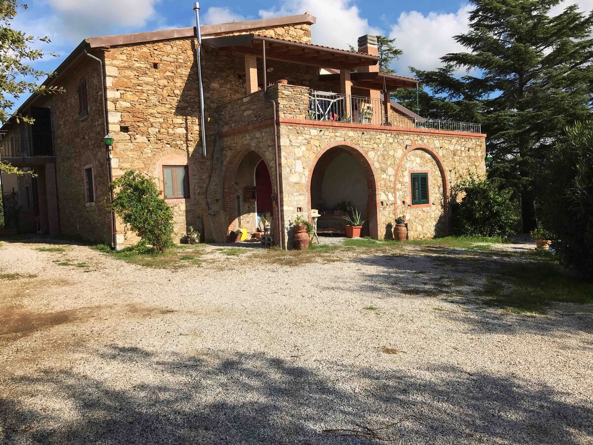 舒适的公寓，位于SUVERO-PODERE BALOO