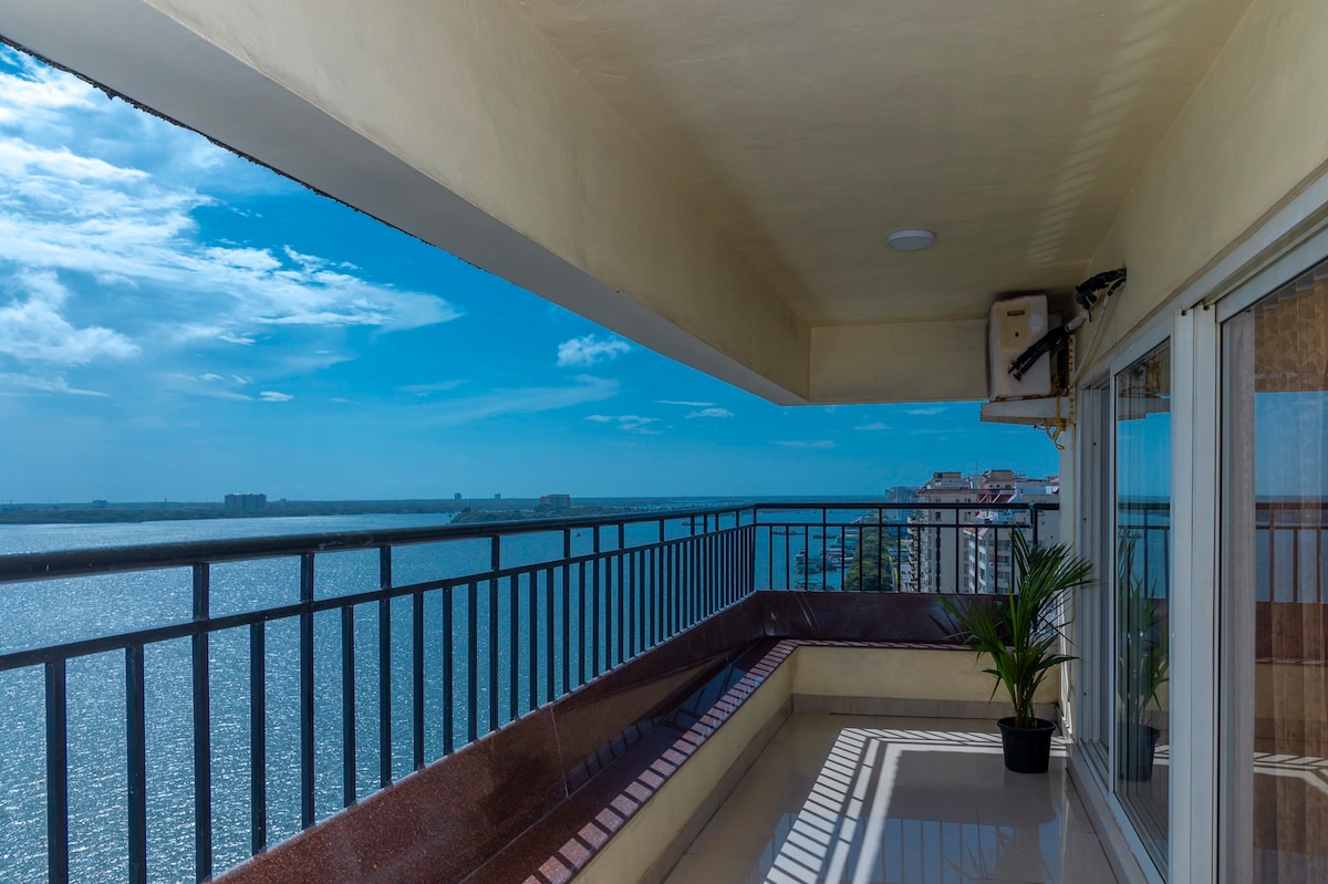 Best Sea view Serviced Apartment at Marine Drive