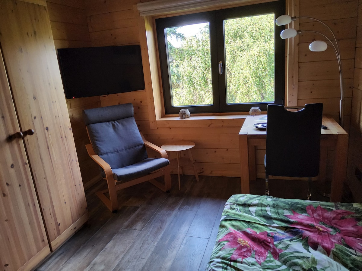 Kleine private Wohnung im Blockhaus