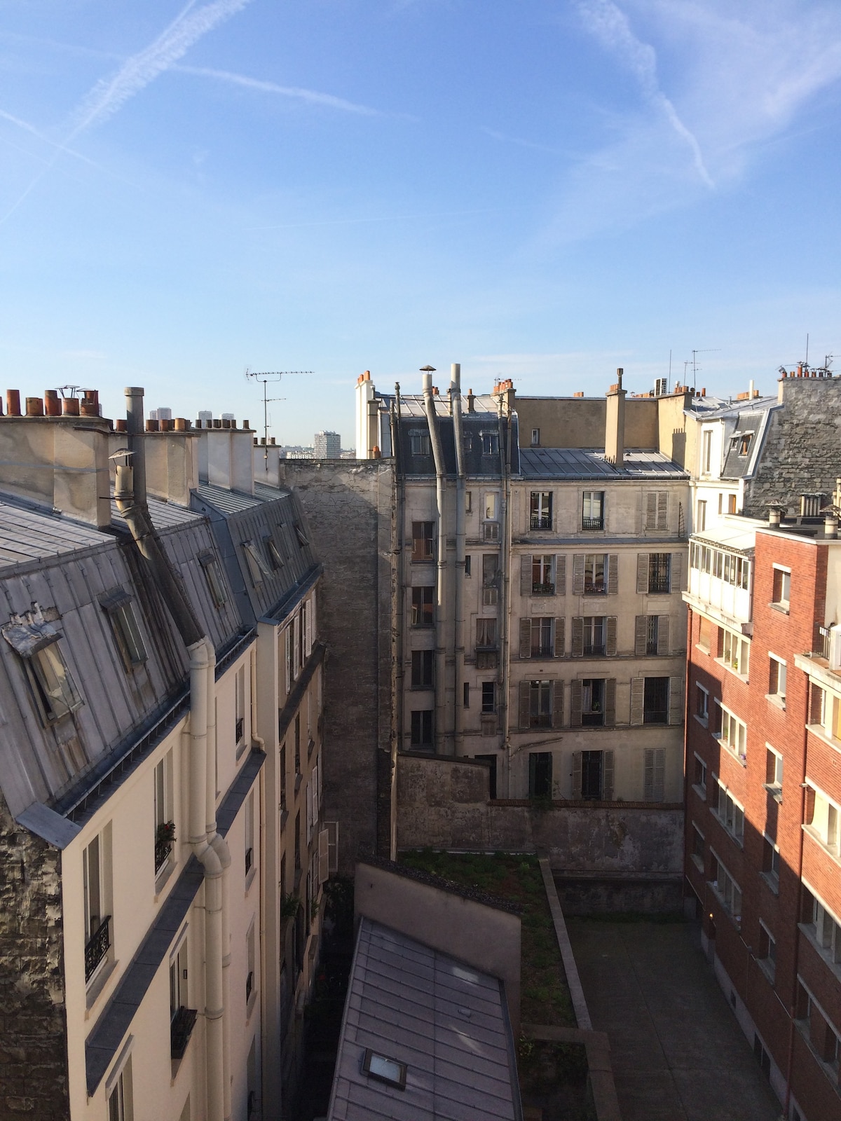 最少30天，巴黎小巧明亮的单间公寓