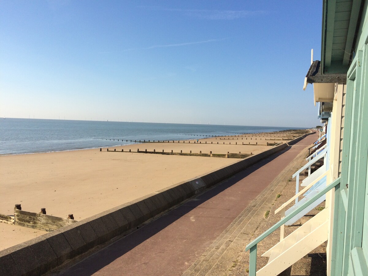 Family holiday home in Frinton-on-Sea