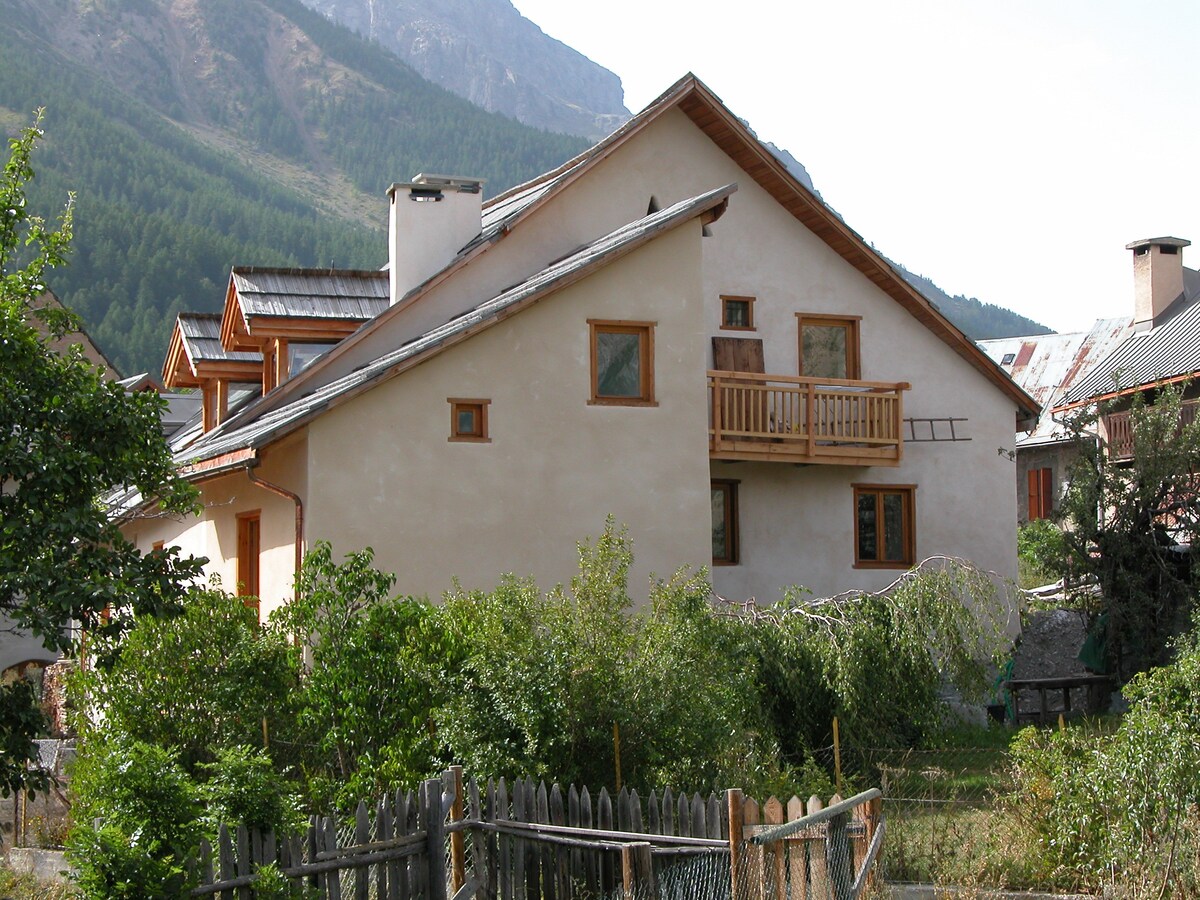 Chalet romantico sulle Alpi