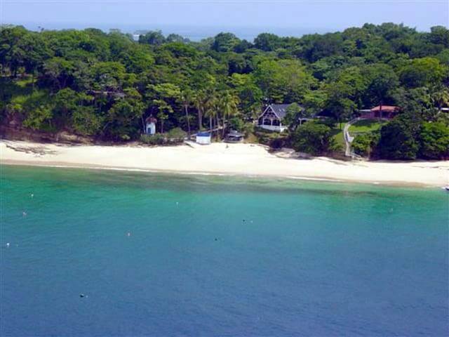Contadora Island的民宿