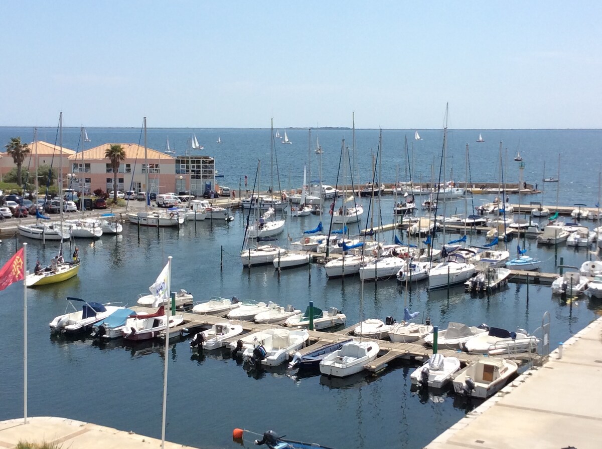 Terrasse XXL vue panoramique sur la lagune de Thau