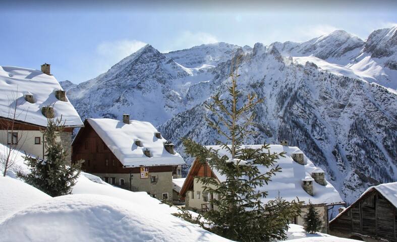 塞斯特列雷 (Sestriere)的民宿