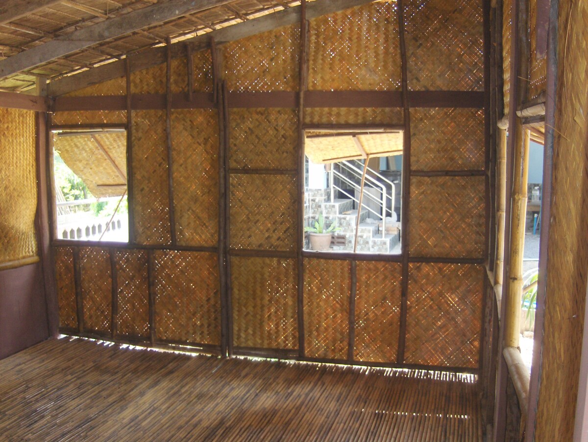 泰国竹屋体验