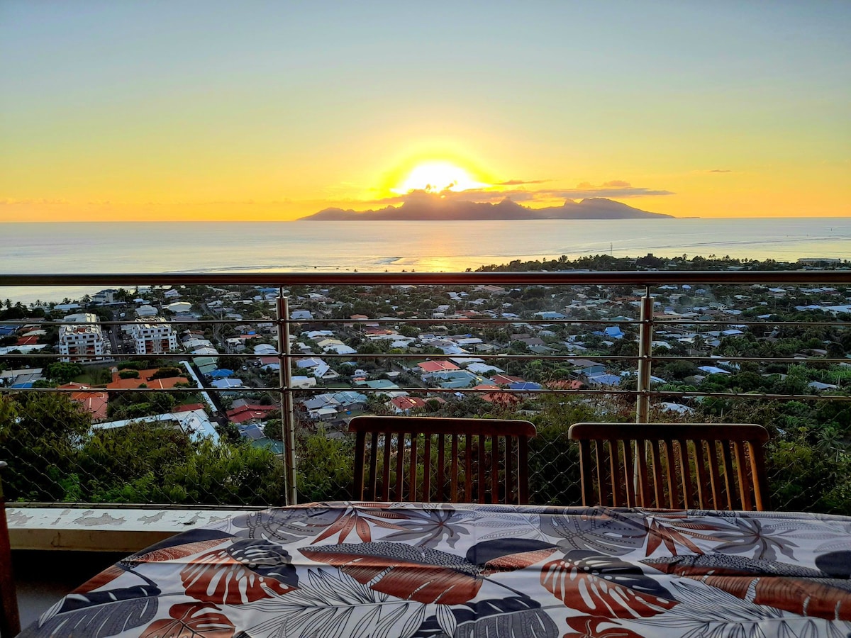 Coucher du soleil en terrasse.