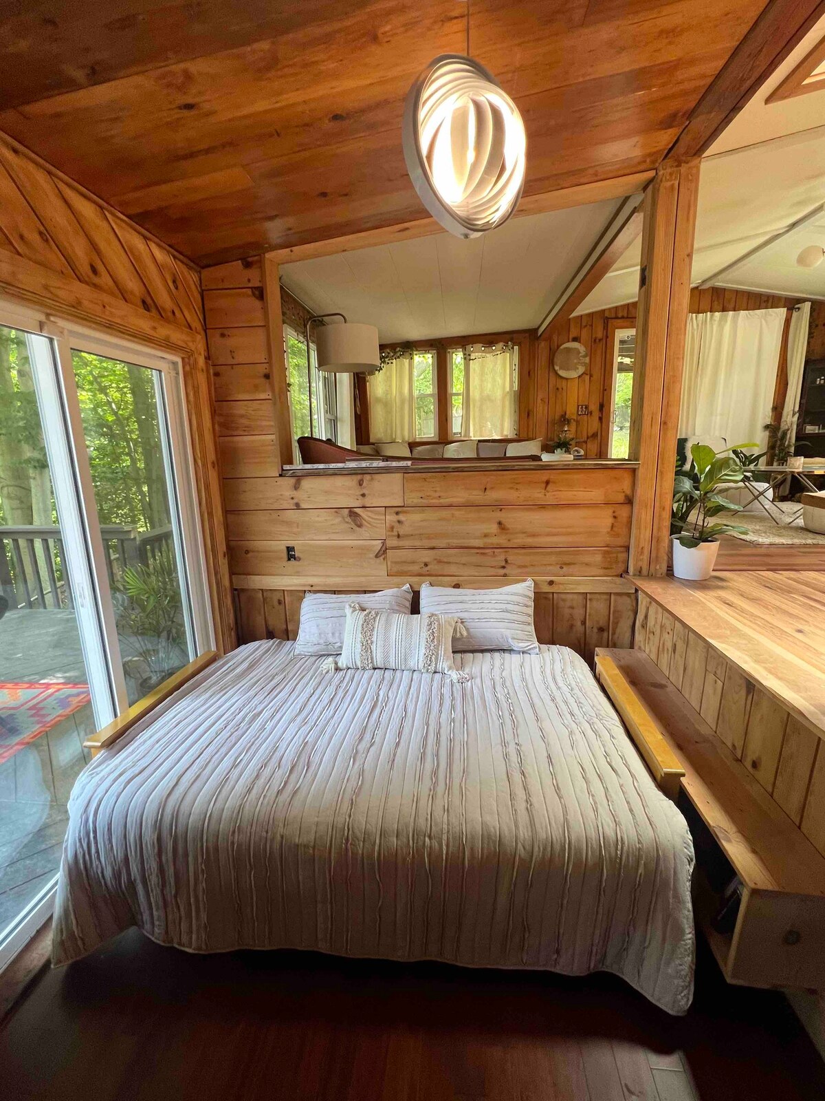 Blissful 2 BR home & 1 RM cabin in nature retreat