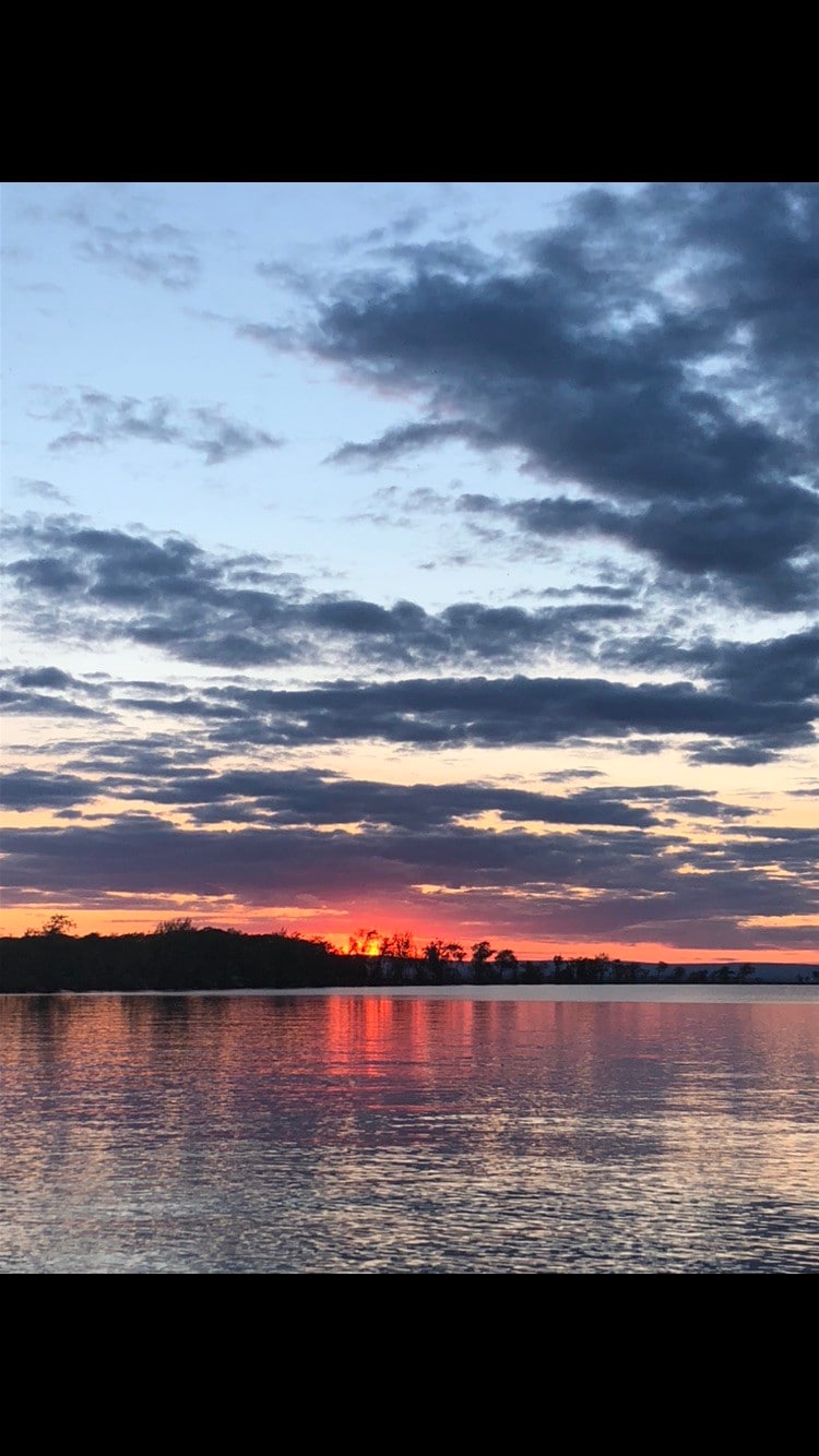 距离尚普兰湖（ Lake Champlain ）上的海滩仅几步之遥！