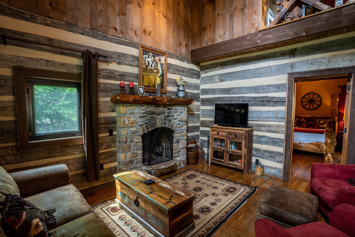 Cowboy Cabin - Four Fillies Lodge