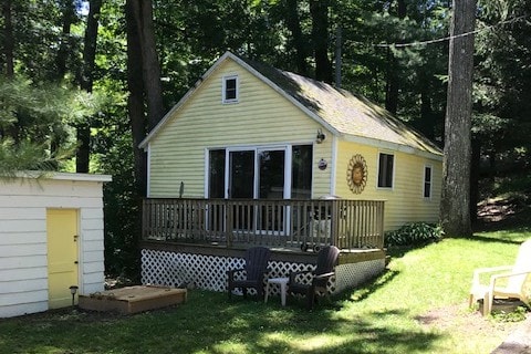Blue Gill Cottage on Diamond Lake of White Cloud