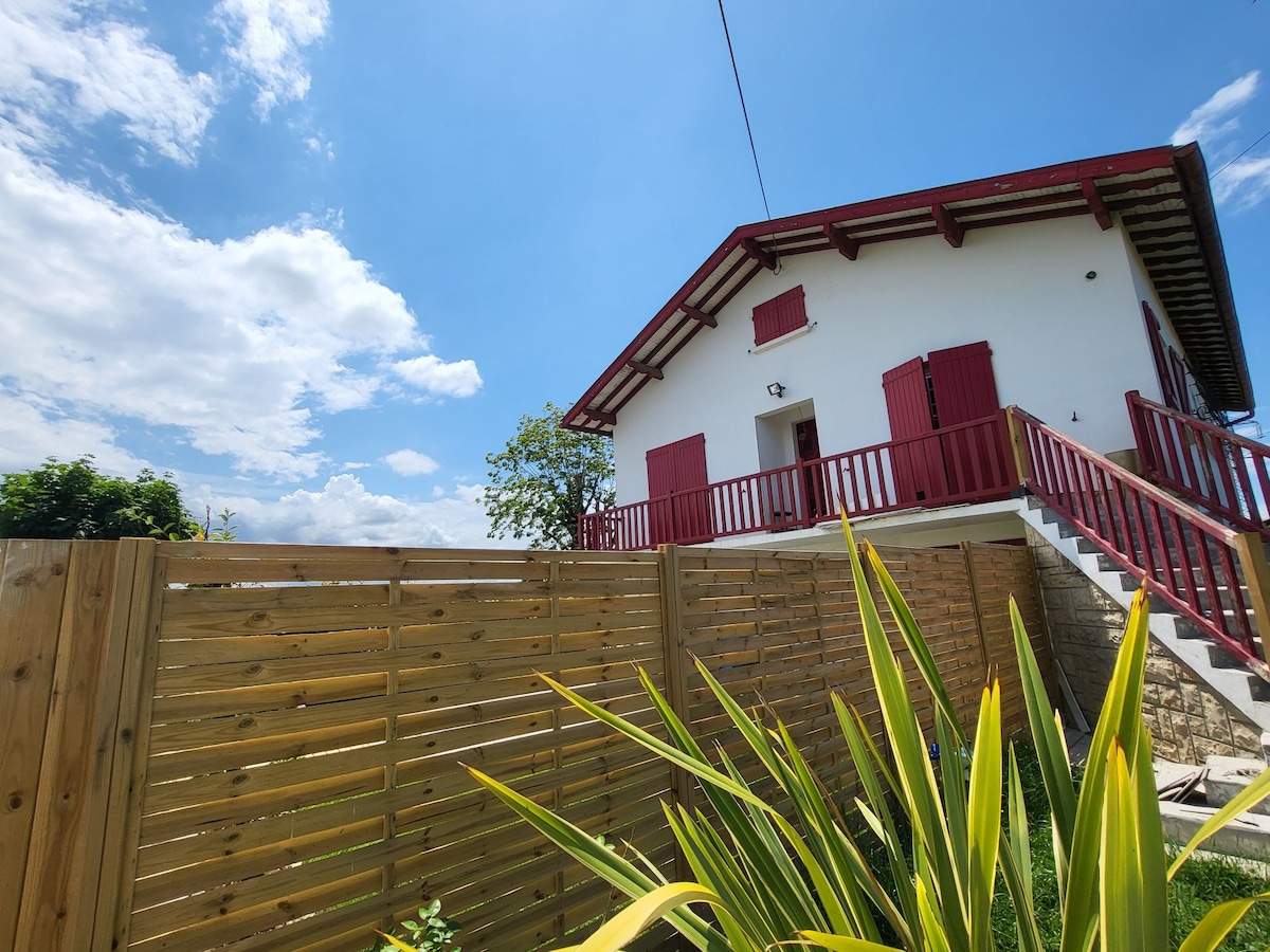 Appartement cosy au calme emplacement central