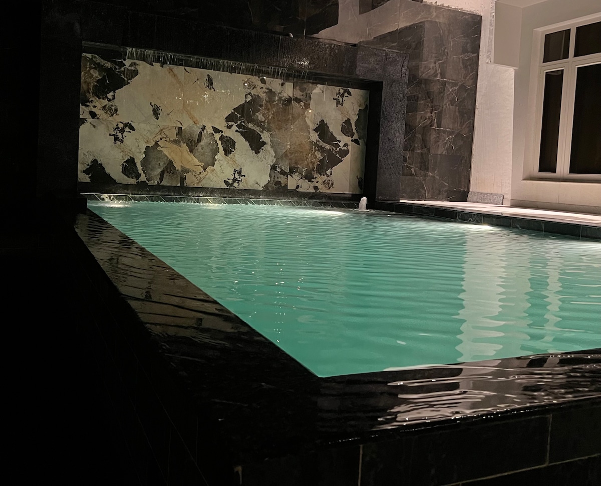 6-BR Luxe Pool Villa in Jaipur | Kuber Vatika