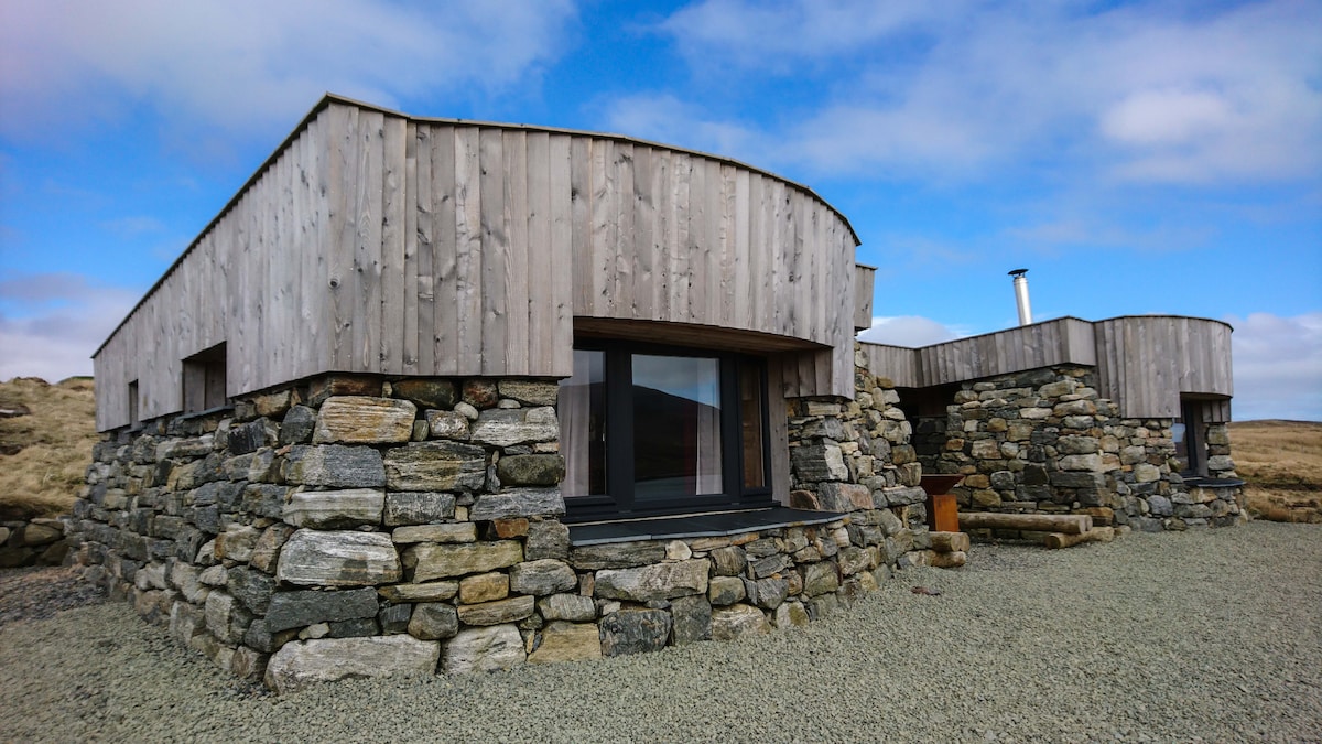 Blackhouse Bothies - Driftwood Bothy