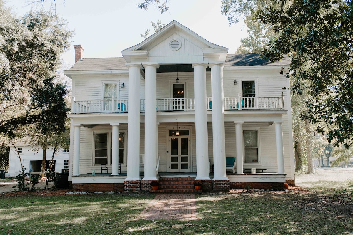 Historic Magnolia Suite III