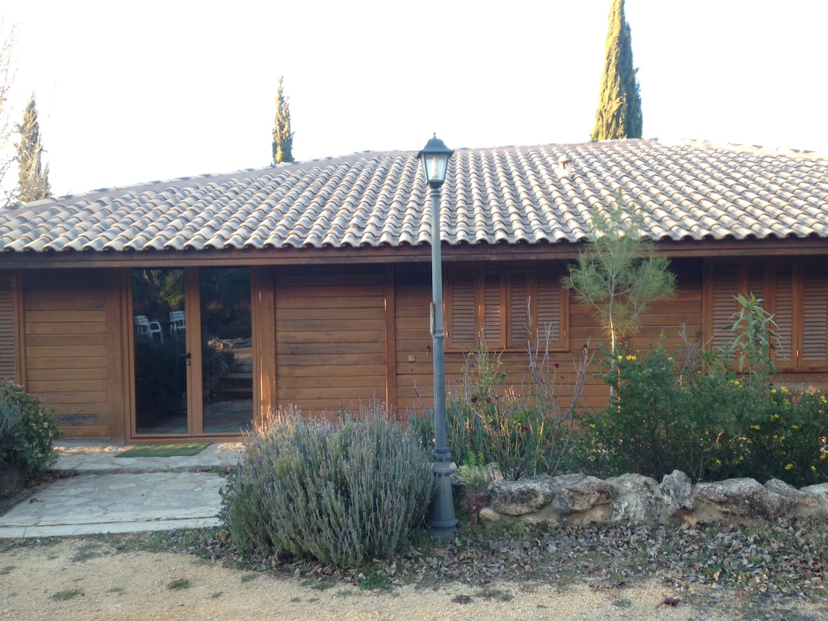 Vineyard house in Fontanars dels Alforins