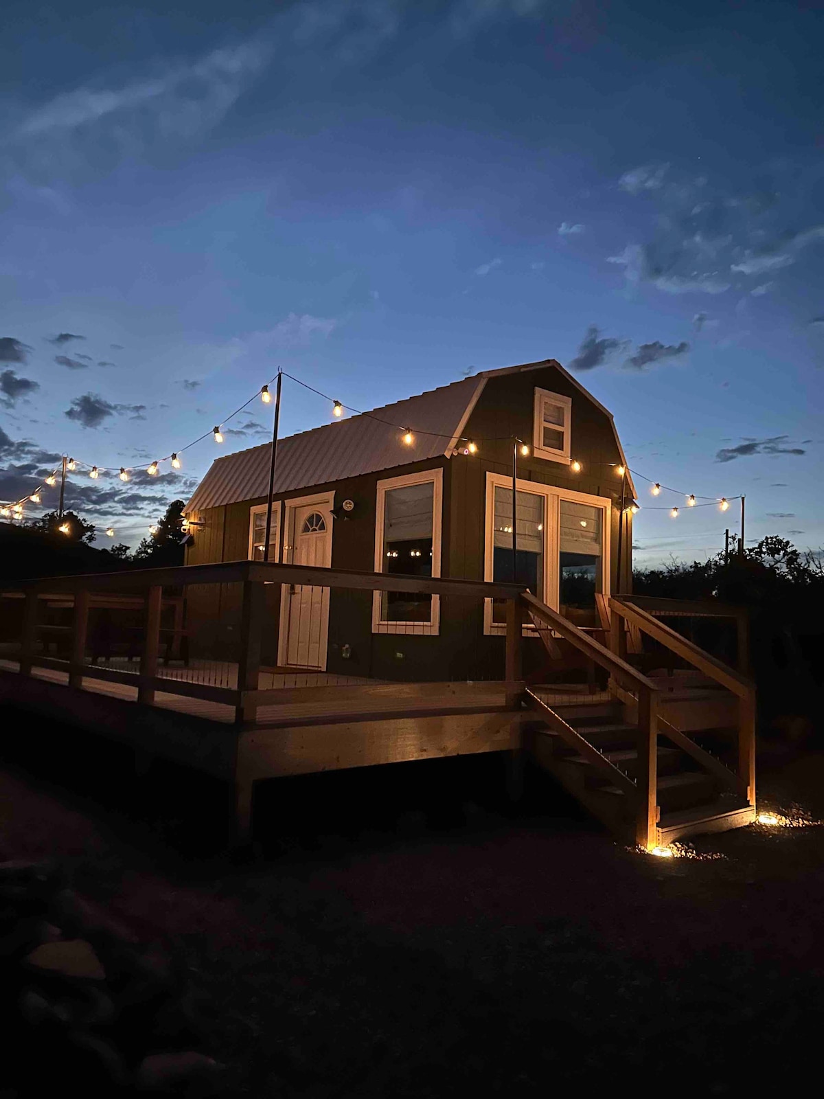 Nature's Basecamp: Luxurious Tiny Home
