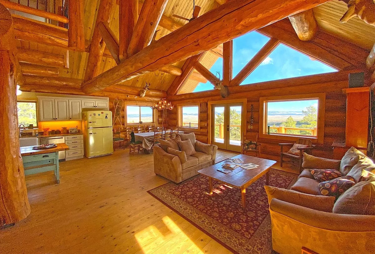 Long Term Rental - Luxury Cabin w/ Panoramic Views