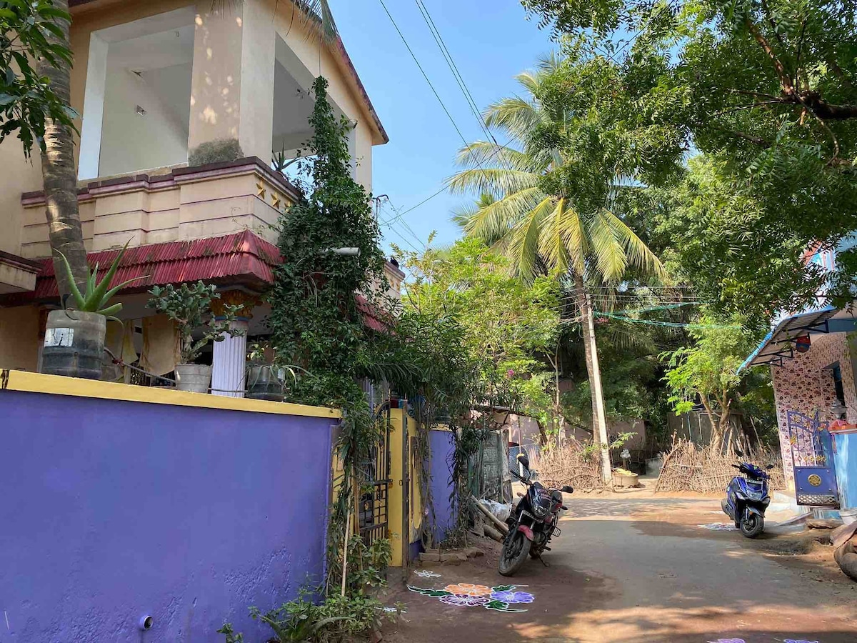 Private home at historic port (beach) of Poompuhar