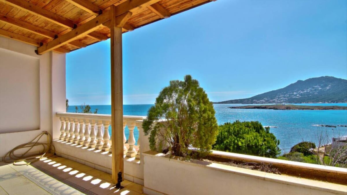 海滨别墅距离雅典30分钟车程，带私人海滩