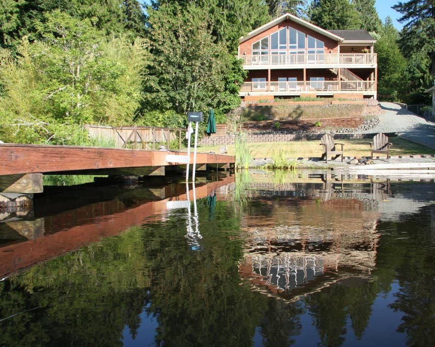 Lakeside Living Suite! ~Mt. Rainier, NWTrek, JBLM