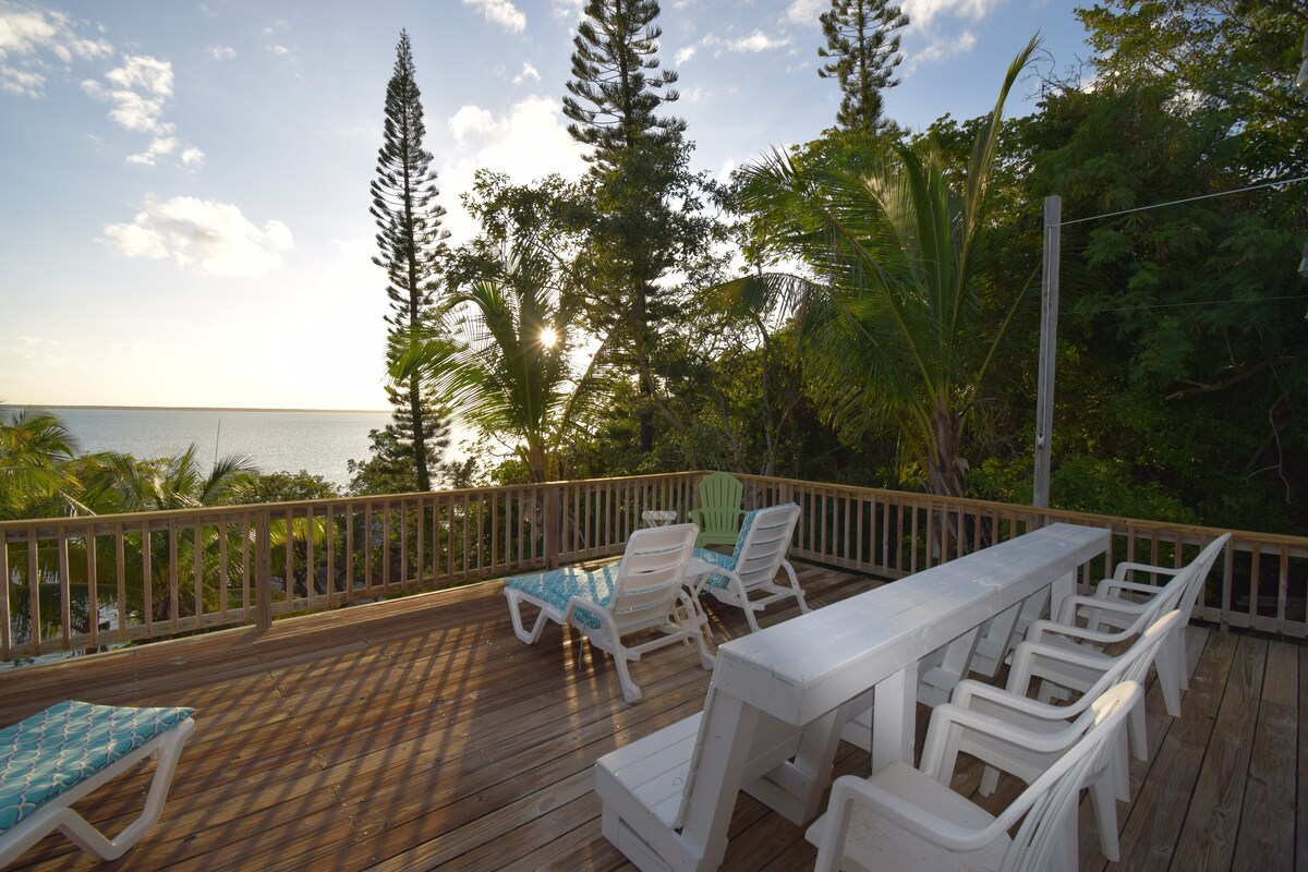 绿海龟礁（ Green Turtle Cay ） ， Abaco Home带码头滑梯，可睡7人