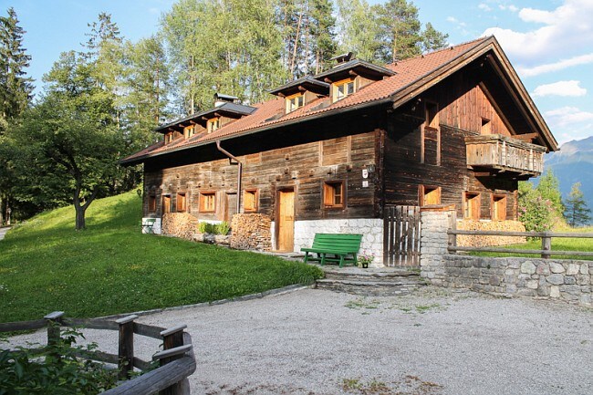 Tyrolean农舍中的"Sturlbachhaus"