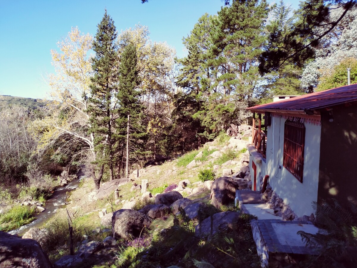 Sierras de Córdoba.Casa de Campo. El Tinkuy”