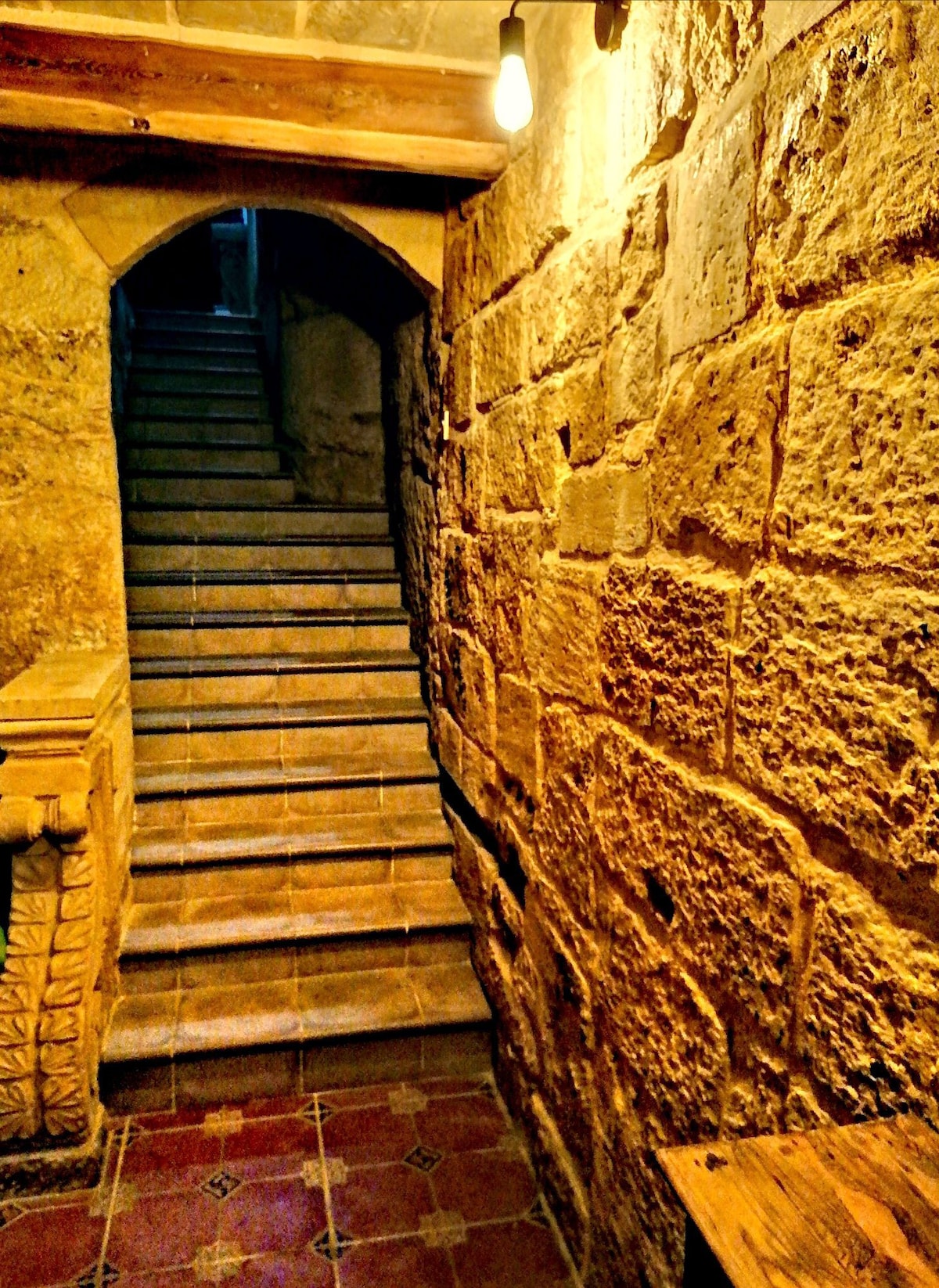 1500 's Little Pink House in Kalkara Creek