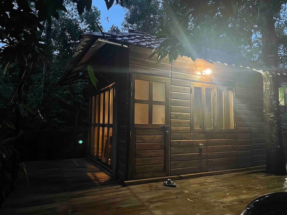 Shopnotila - 1 bedroom cabin and campsite
