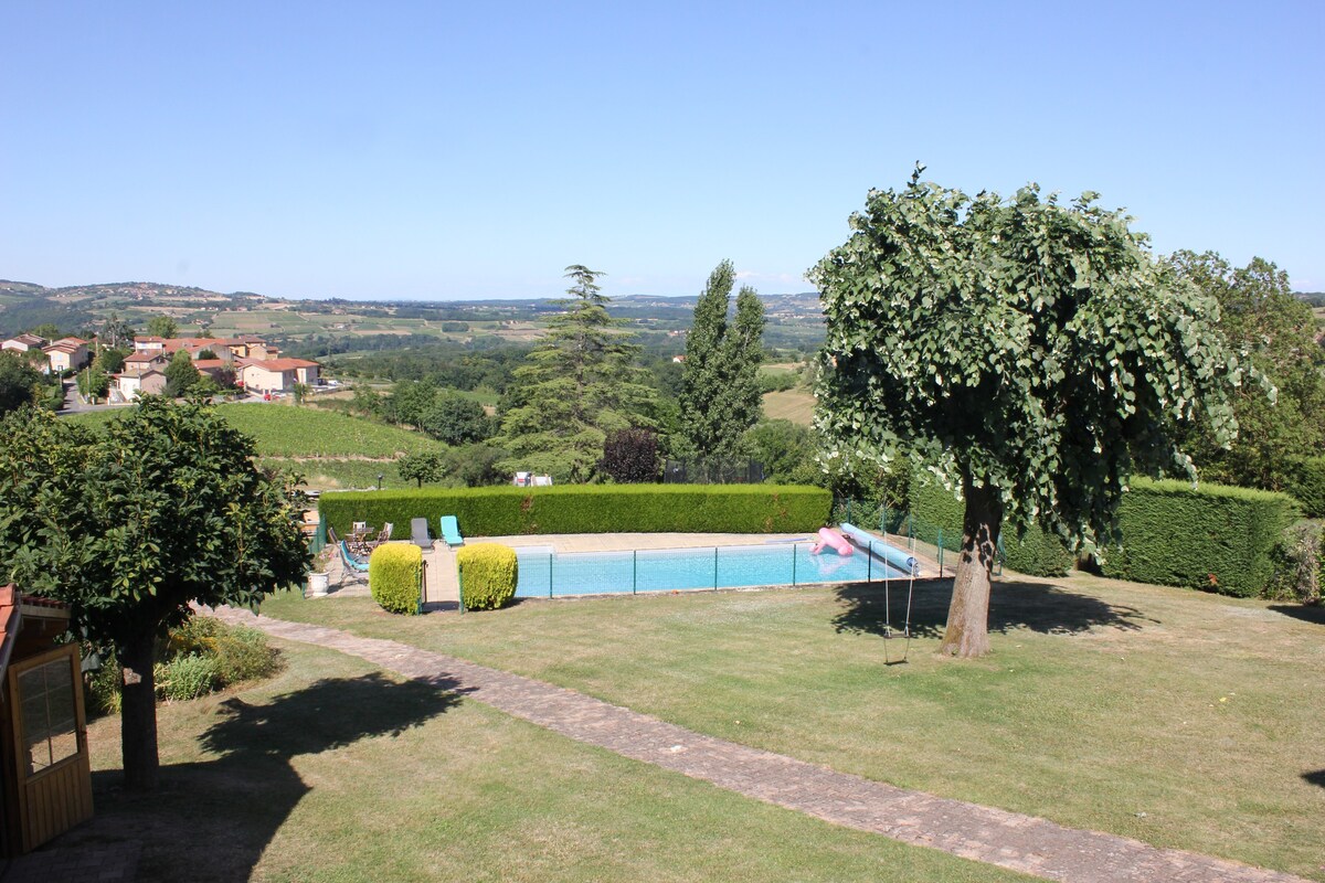 Le close des vignes ， 110平方米，露台，泳池景观