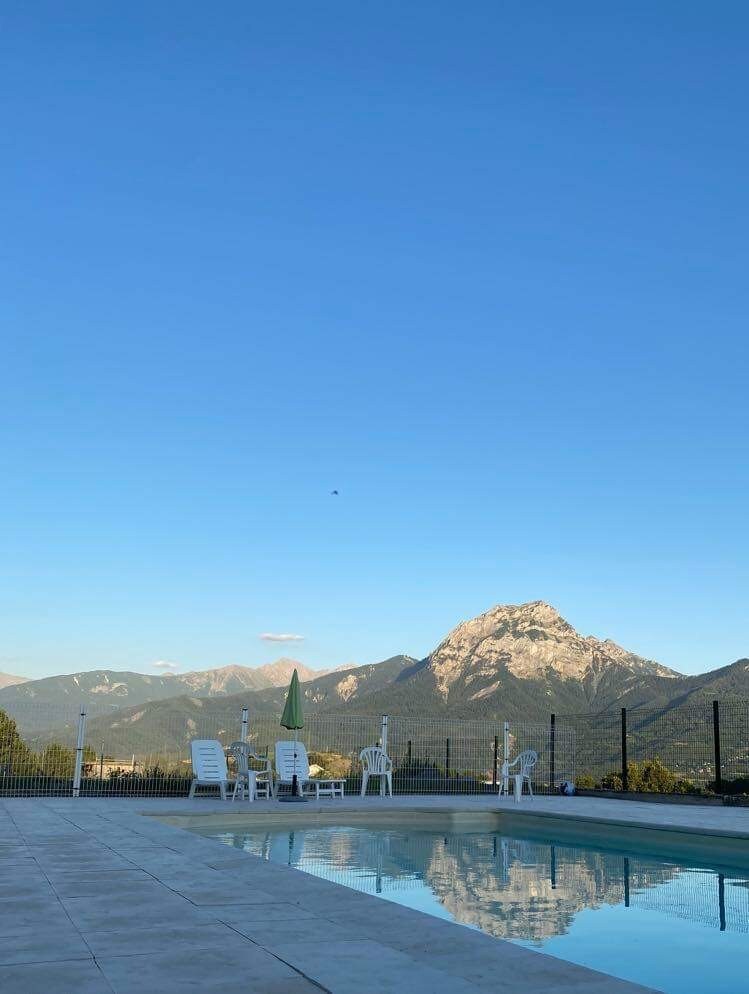 Studio Vue Lac de Serre Ponçon - Piscine & Tennis