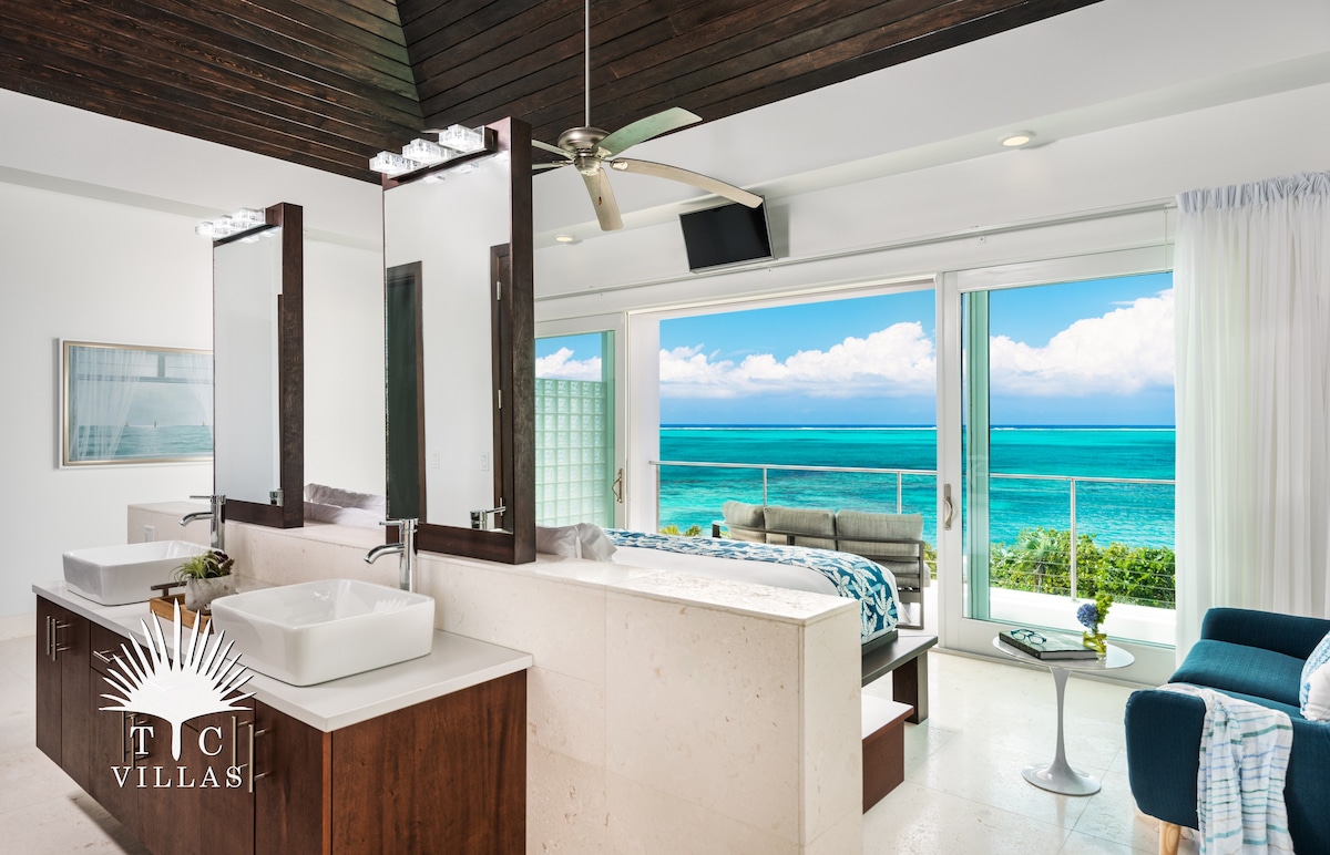 TC Villas -Villa Sandpebble -On Grace Bay Beach!