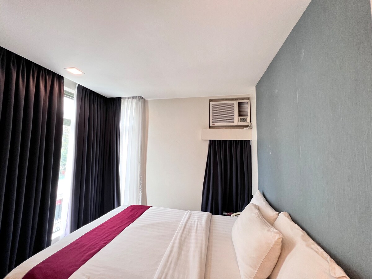 Standard room by Sarrosa Hotel
