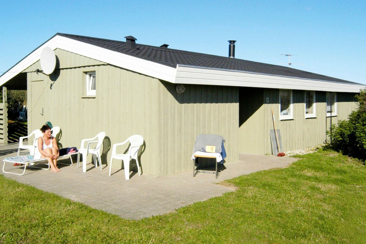 6 person holiday home in løkken