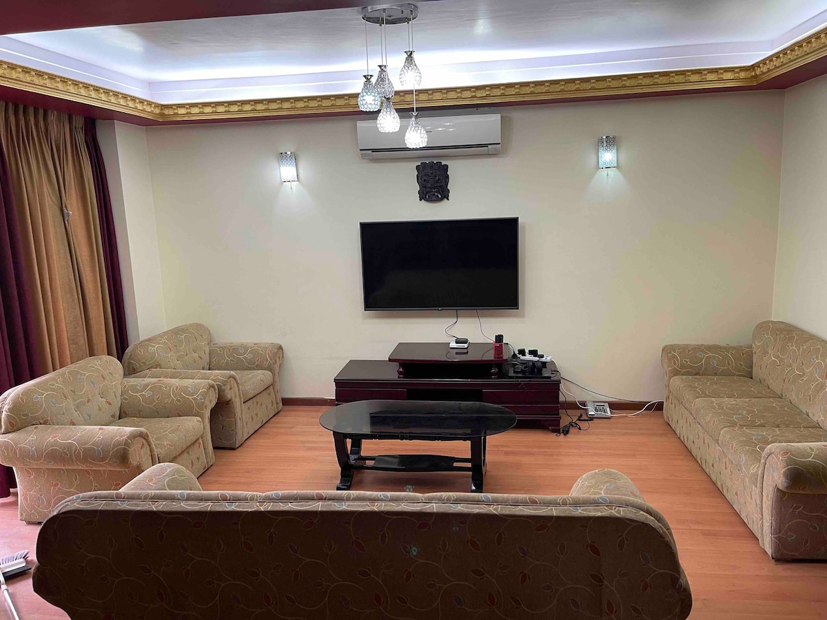 Lovely 3 bedroom with Pool in Central Kathmandu