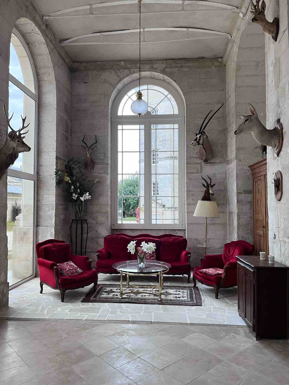 Private room at a château in Champagne.(Room 125)